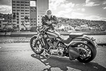 Motorrad Shooting Mann