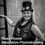 Bikerladys Photoshooting Road Roses